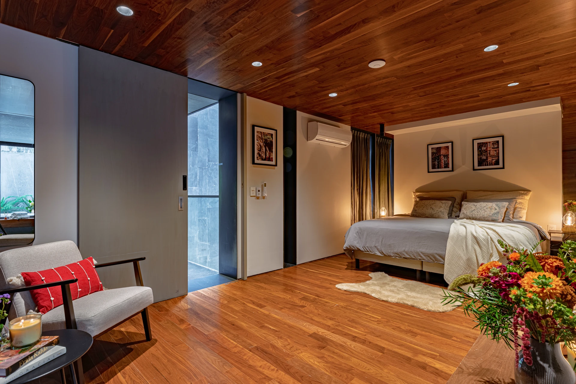 King Master Suite with Jacuzzi